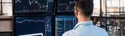 MetaTrader 4 Delivers Real-Time Charts and Custom Indicators