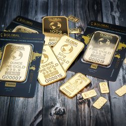 gold prices dip