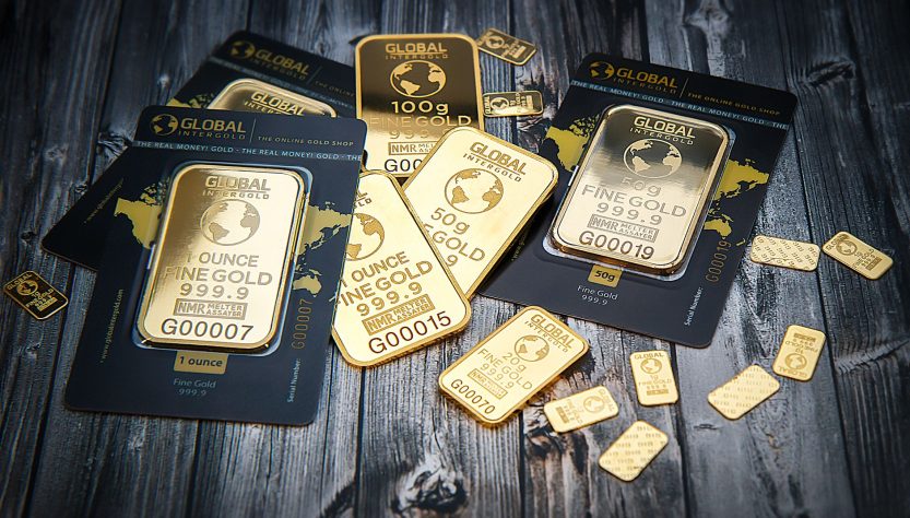 gold prices dip